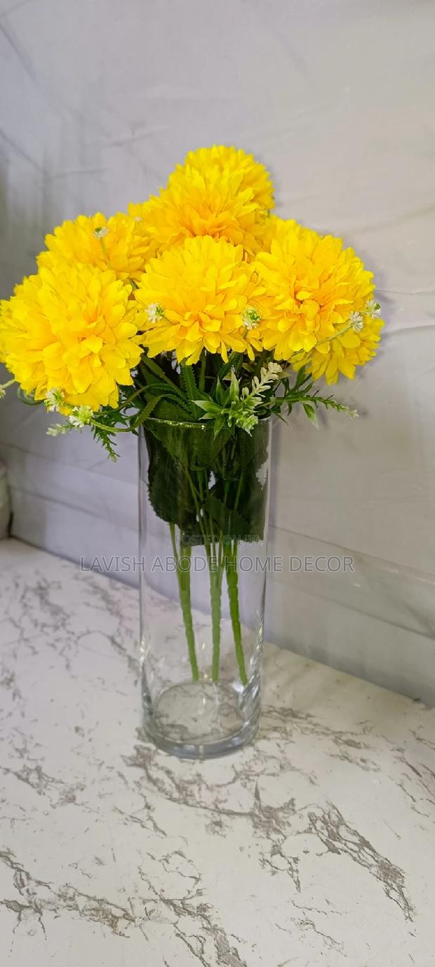 Clear Glass Flower Vase