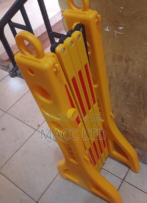 Road Barriers/Safety Barrier - main view