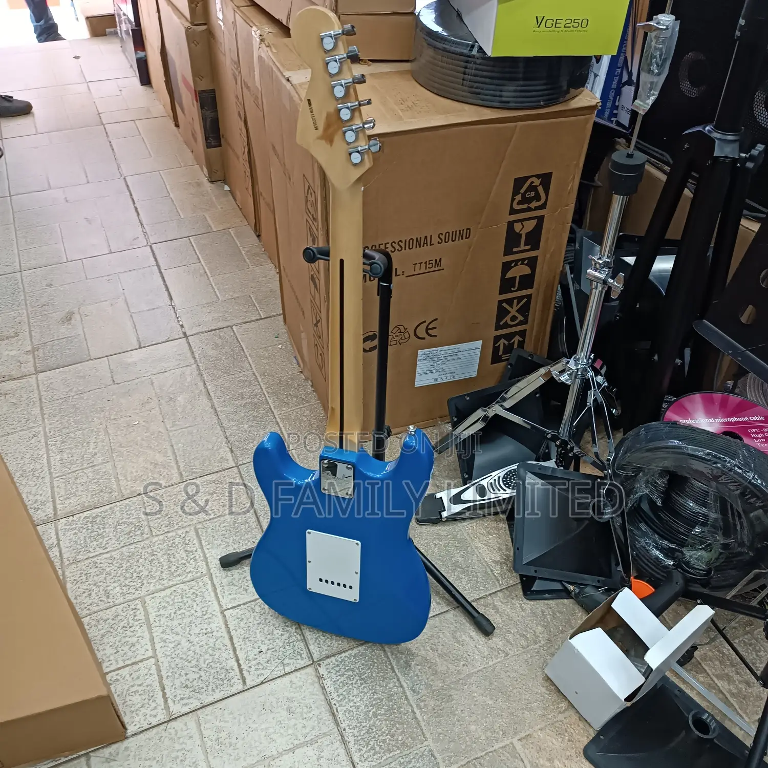 Fender Rythmn Good Guitar