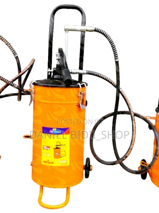 10kgs Grease Bucket With Wheels - main view