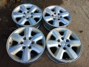 Original Toyota Fortuner,Hilux,17 Inch Rims Set