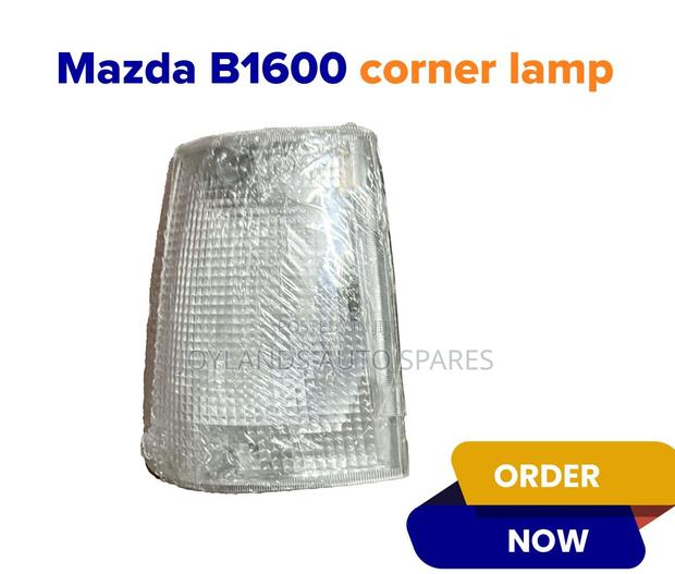 Mazda Bongo B1600 Corner Lamp - main view