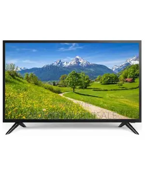 Modern 32 Inch Smart TV. Solarmax 32 Digital TV
