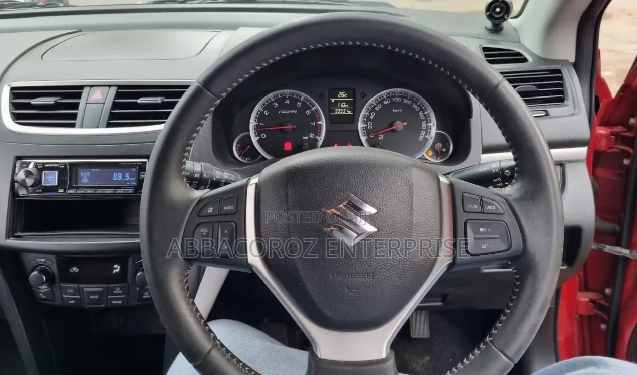 Suzuki Swift 2016 Burgundy