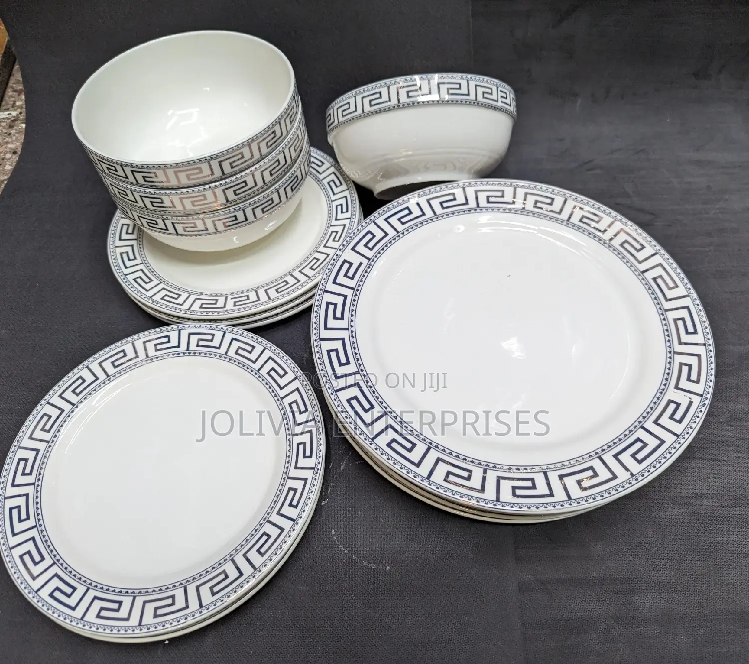 18 PCS Ceramic Versace Dinner Set