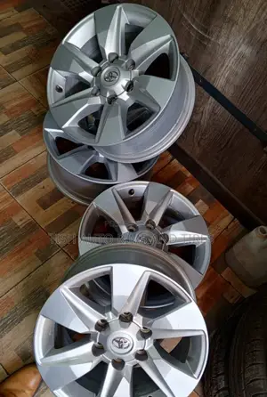 Landcuser Prado J150,J160, Hilux, Fortune 17 Inch Rims Set