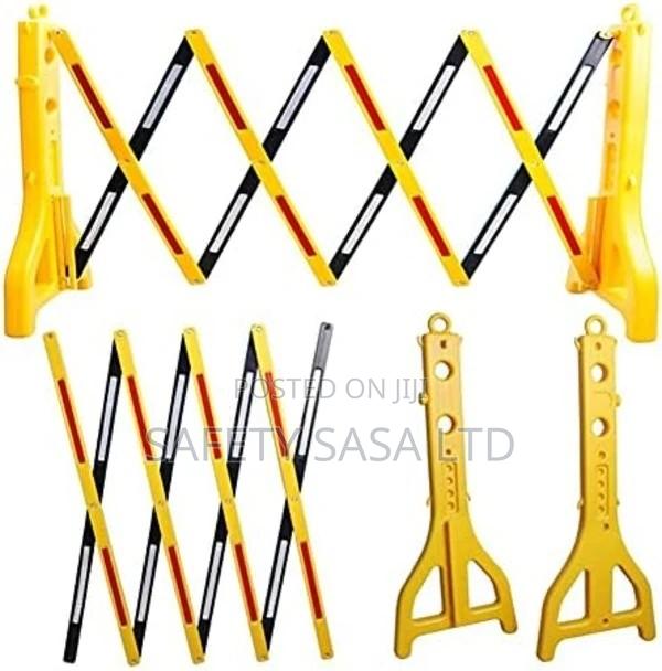 Reflective Expandable Foldable Barrier Extendable Baricades - thumbnail 6