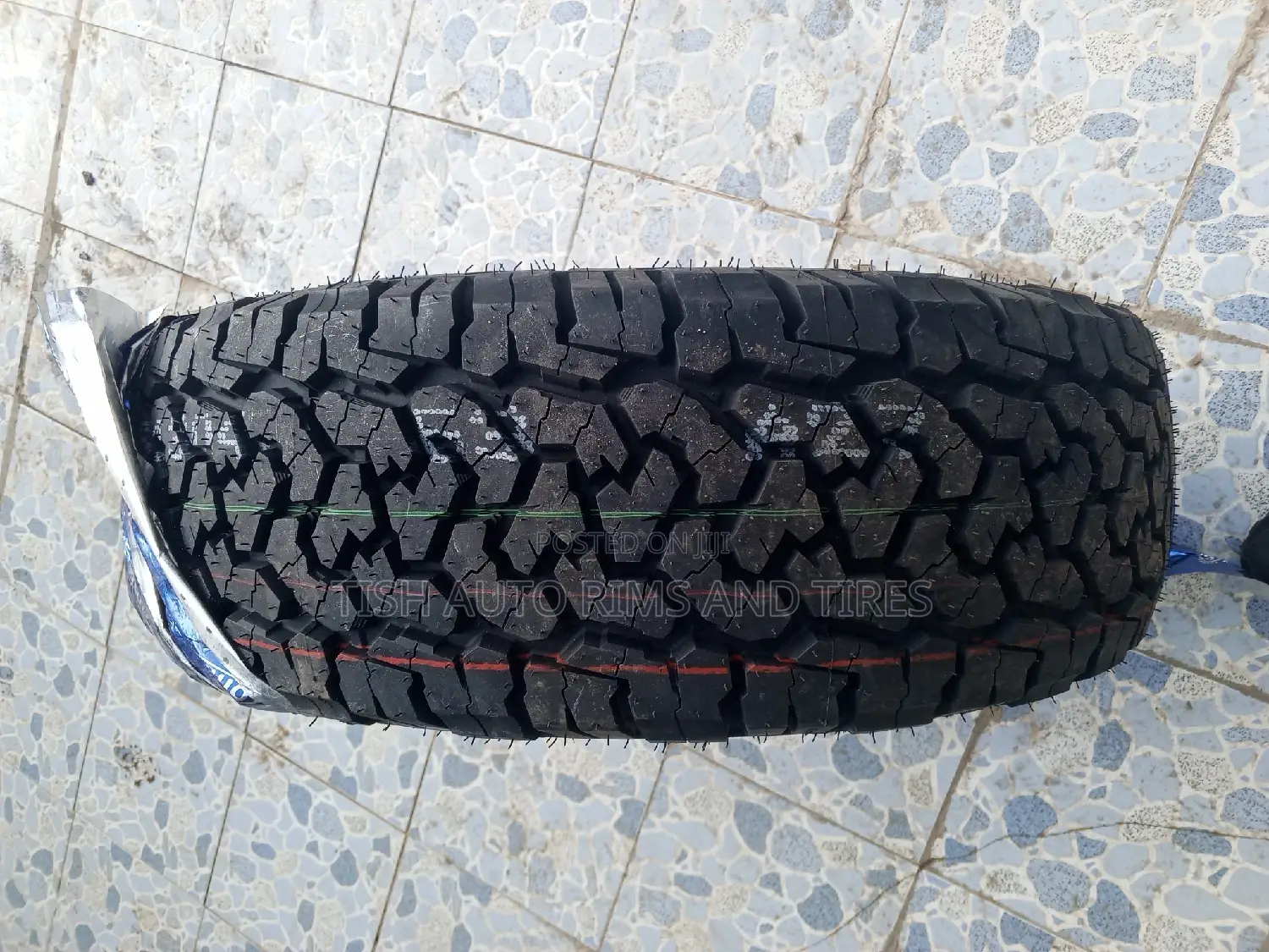 195R15C Comfoser a/T