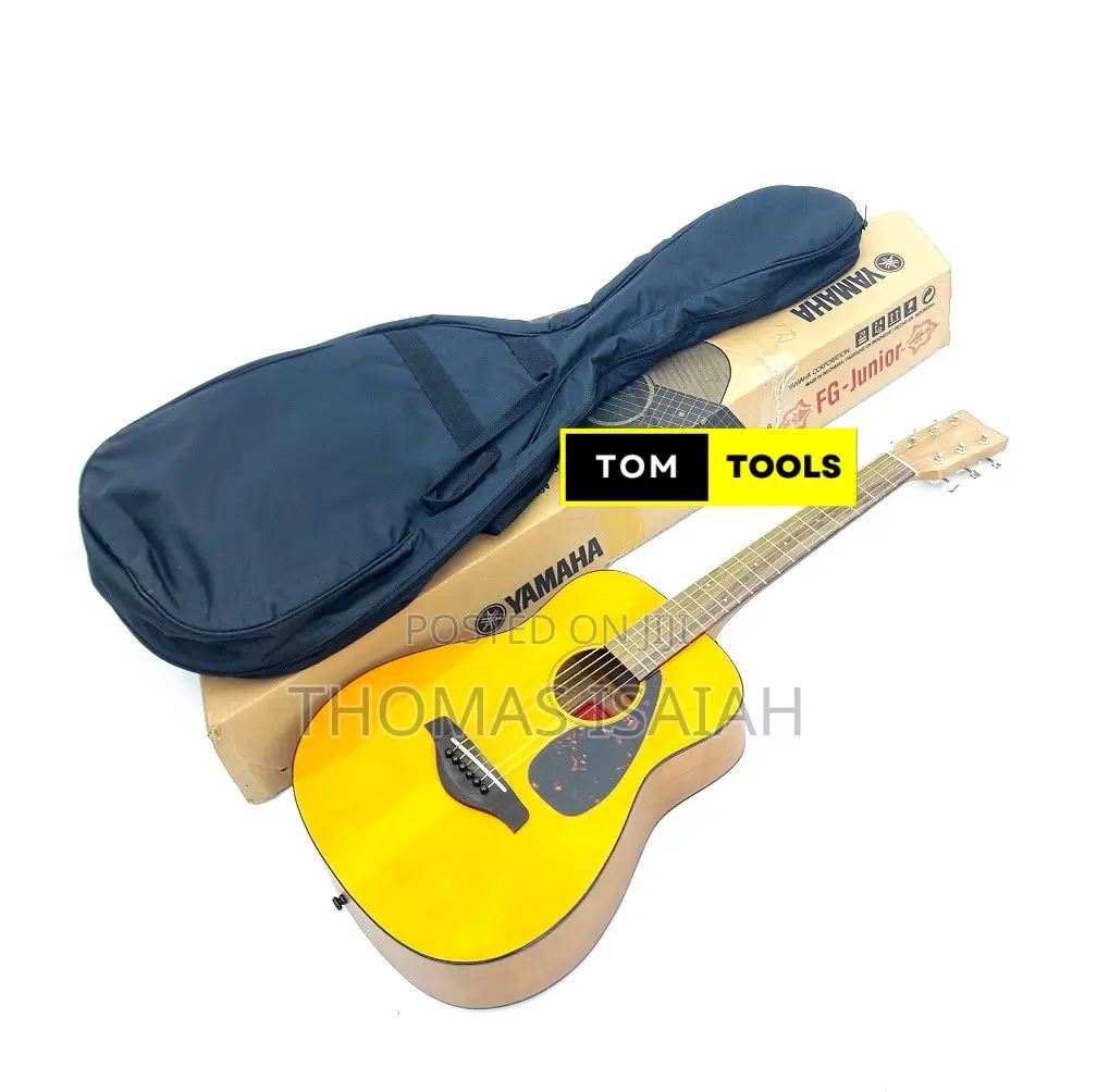 Yamaha JR1 FG Junior 3⁄4 Scale Acoustic Guitar With Bag