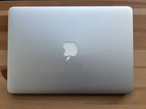 Laptop Apple MacBook Pro 8GB Intel Core I5 SSD 256GB