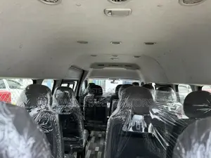 Toyota Grand HiAce 2017 Silver