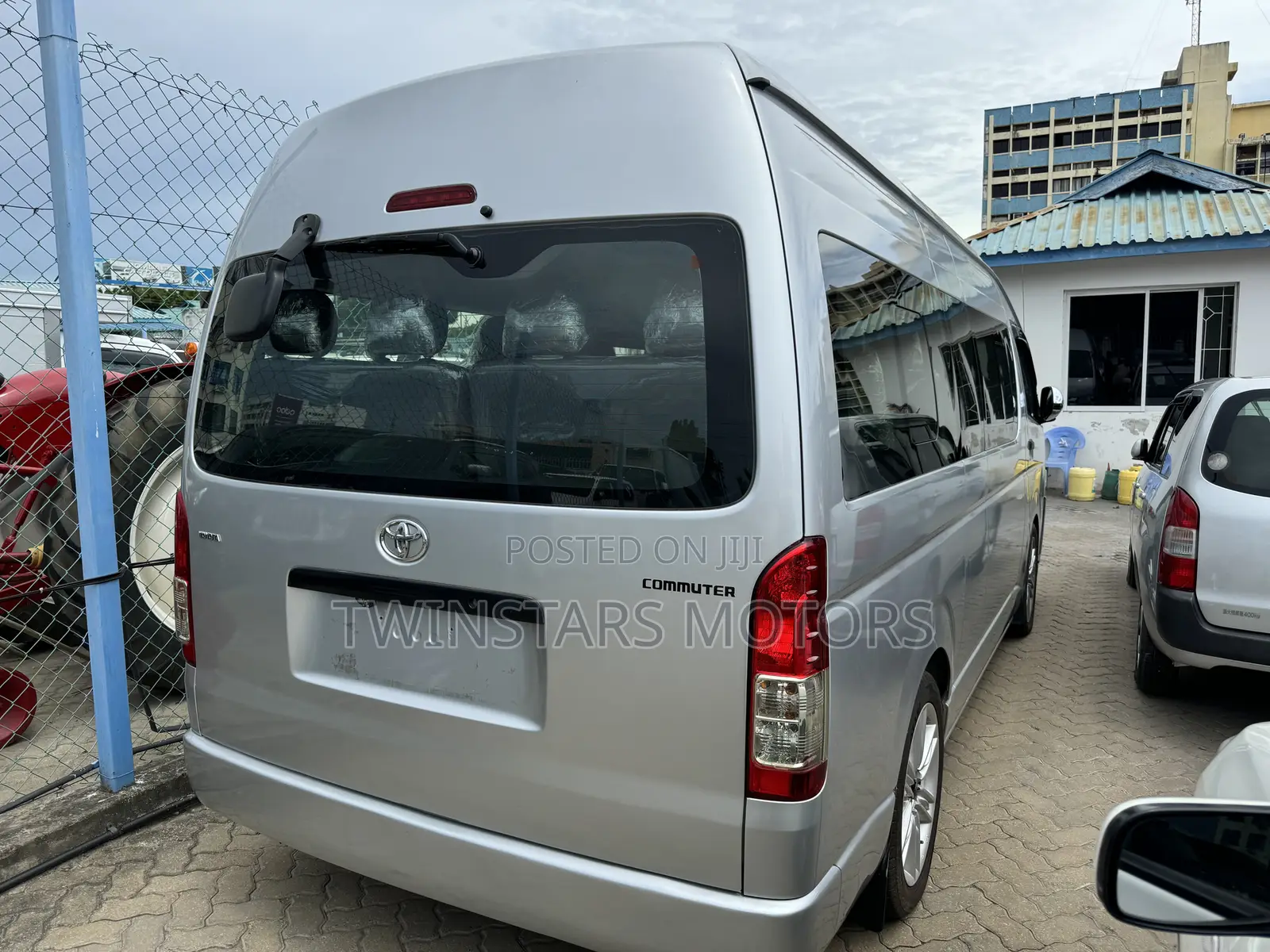 Toyota Grand HiAce 2017 Silver