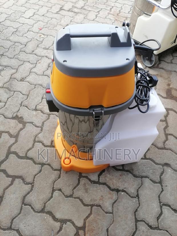 35l Wet and Dry Carpet Cleaner - main view