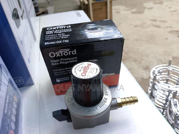 High Pressure Gas Regulator/ Regulator. - main view