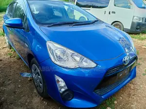 Toyota Aqua 2016 Blue