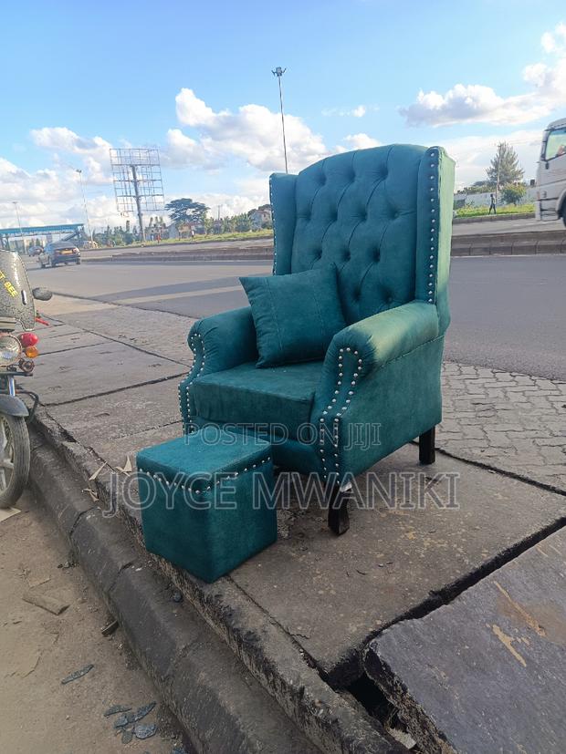 Pedicure Seat Green With Pouf - main view