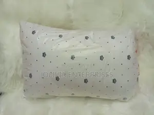 Compressed Fibre Bed Pillows 750gms