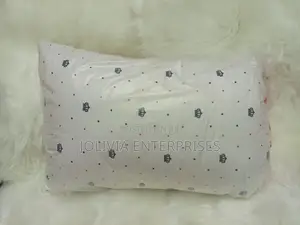Compressed Fibre Bed Pillows 750gms