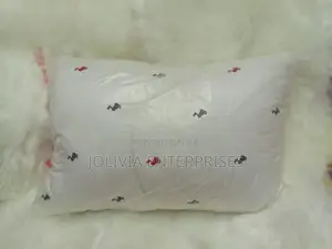 Compressed Fibre Bed Pillows 1000gms