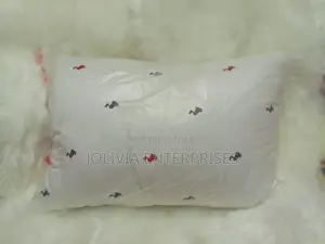 Compressed Fibre Bed Pillows 1000gms