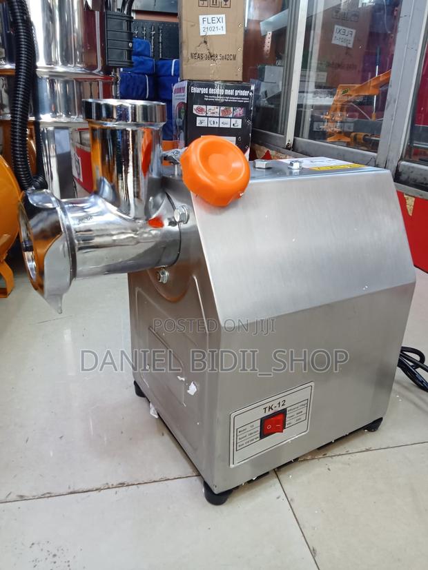 Commercial Electric Meat Grinder/Mincer M12