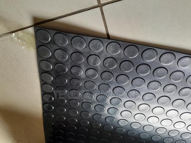 Rubber Coin Mats - thumbnail 3