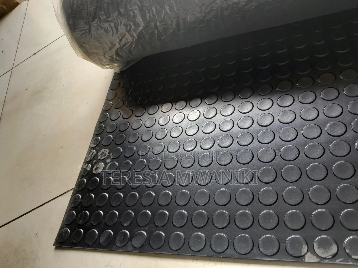 Anti- Slip Coin Rubber Floor