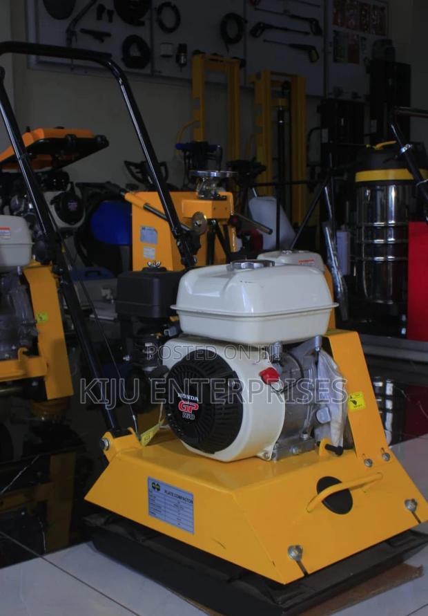 Plate Compactor Petrol Powered Honda Engine