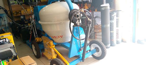Concrete Mixer - thumbnail 2