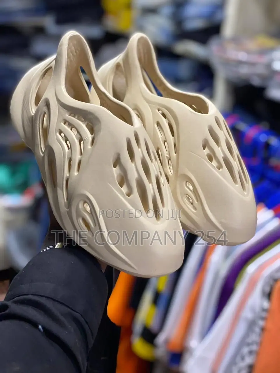 Adidas Yeezy Superfoam Runners
Ksh.2800