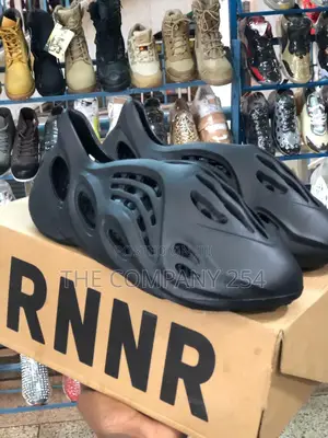 Adidas Yeezy Superfoam Runners
Ksh.2800