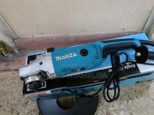 Makita Grinder Angle Grinder. - thumbnail 2