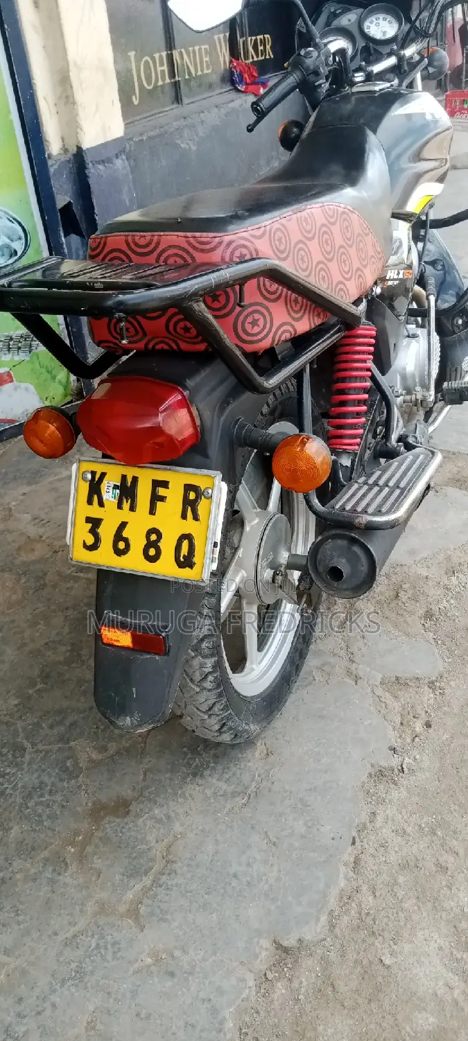 TVS HLX Plus ES 2024 Red
