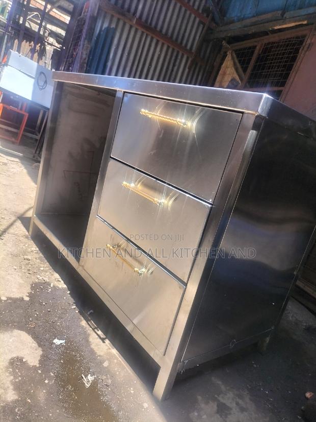 Work Top With Storage Drawers - main view
