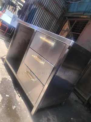 Work Top With Storage Drawers