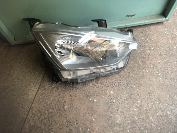 Isuzu Dmax 2018 Headlight - main view