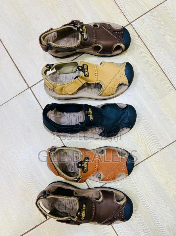 Men Open Shoes Size 40-45