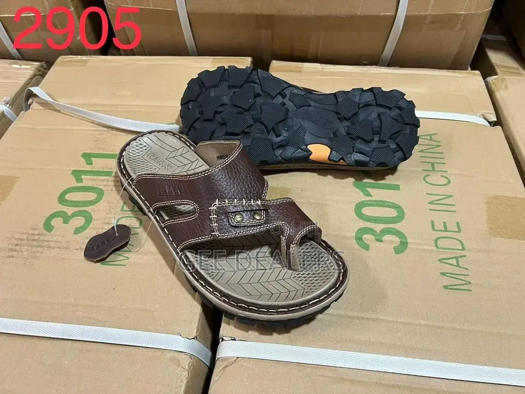 Men Open Shoes Size 40-45