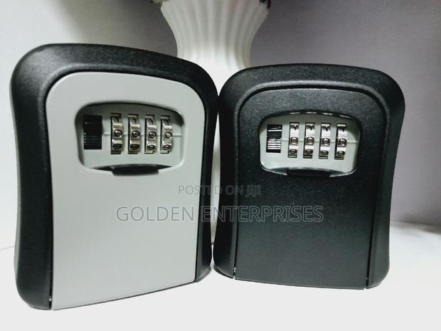 Airbnb Full Metallic 4 Key Combination Key Lock Box