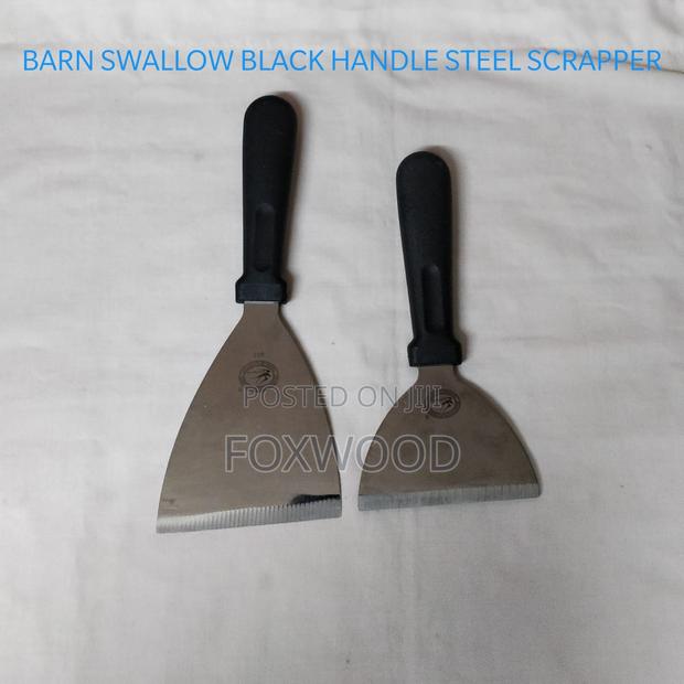 Barn Swallow Black Handle Steel Scrapper(Big) - main view
