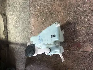 Toyota Crown 2015 Washer Bottle