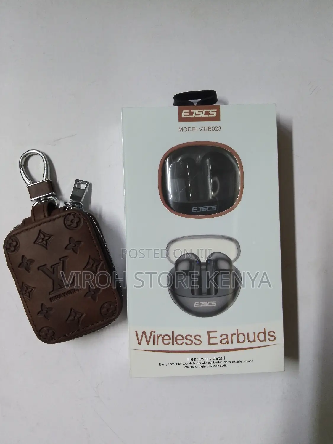 EJSCS 023 Wireless Earbuds With Free Louis Vuitton