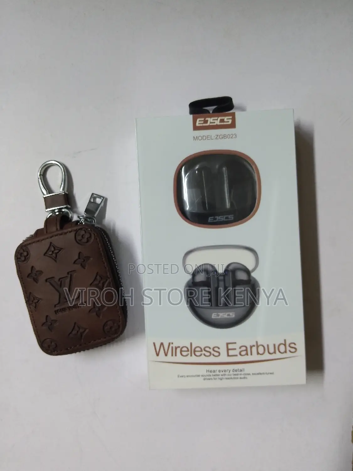EJSCS 023 Wireless Earbuds With Free Louis Vuitton
