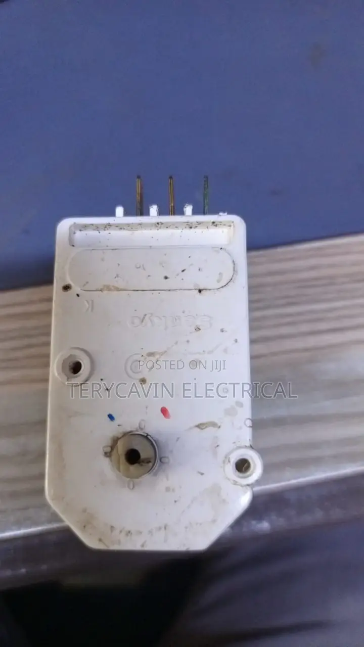 Timer Fridge With 4 Pins