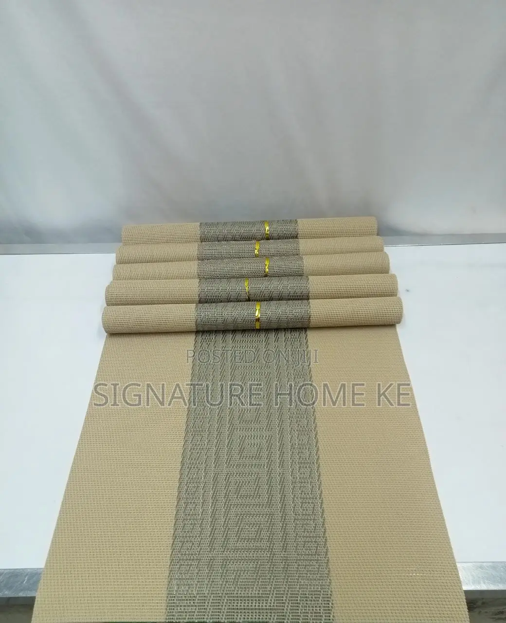 6pcs Table Mats + 1 Table Runner(30*180cm)