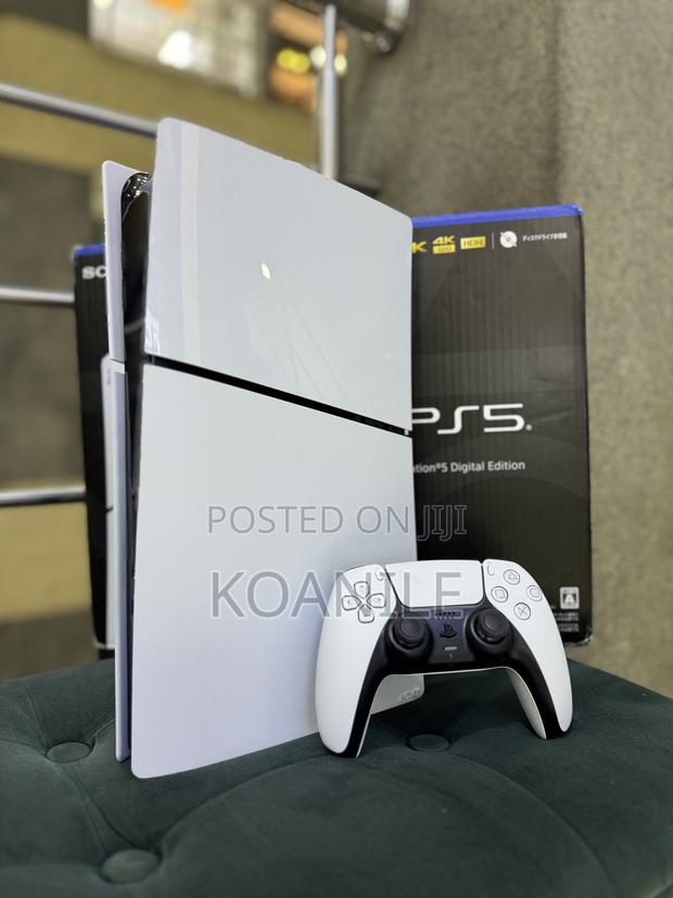 PS5 Used!! Sony PS5 Slim Digital 1tb!!