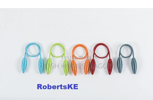 Magnetic Tie Bucks - main view