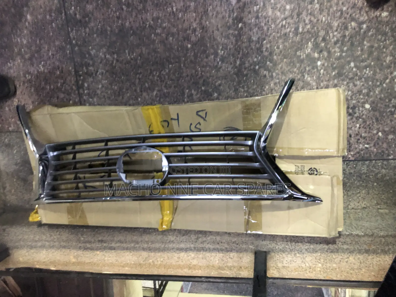 Lexus RX 450h Grill