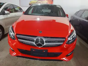 Mercedes-Benz B-Class Base B 250e 2017 Red