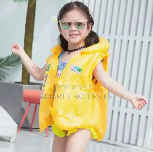 Swim Vest 
Inflatable for Kids
 - thumbnail 2